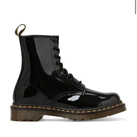 1460 Patent Lamper Boot in Black Dr. Martens - Picture 2 of 4